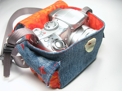 Make a Camera Bag Cozy from Old Jeans