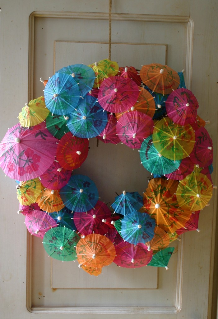 DIY Summer Paper Umbrella Wreath
