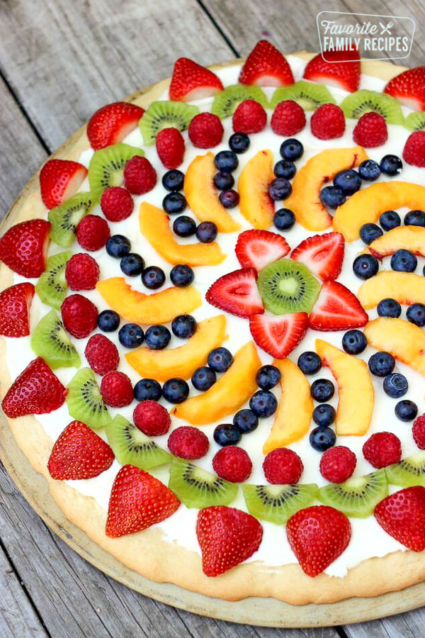 Easy Fruit Pizza Sugar Cookie Crust, Cream Cheese and Fresh Fruit