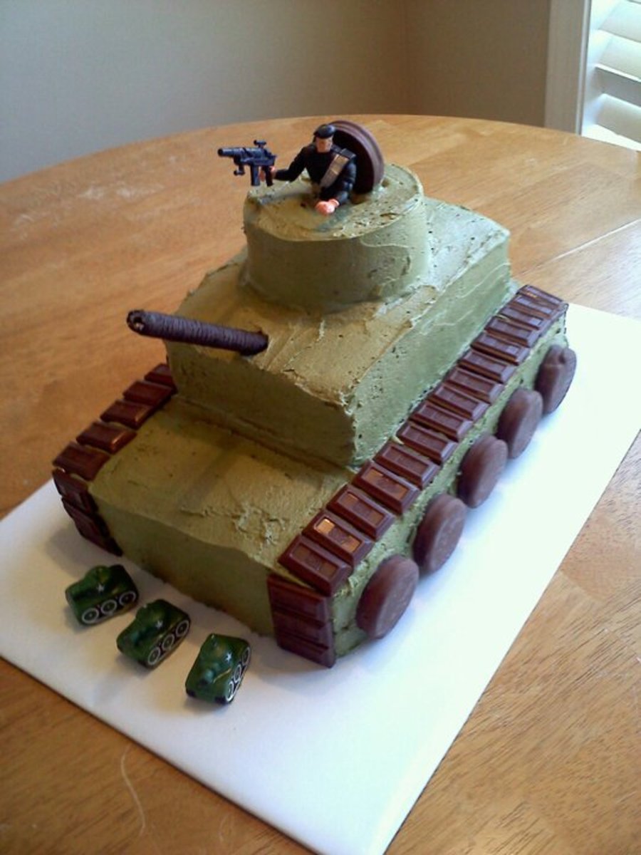 Birthday Party Army Tank Cake
