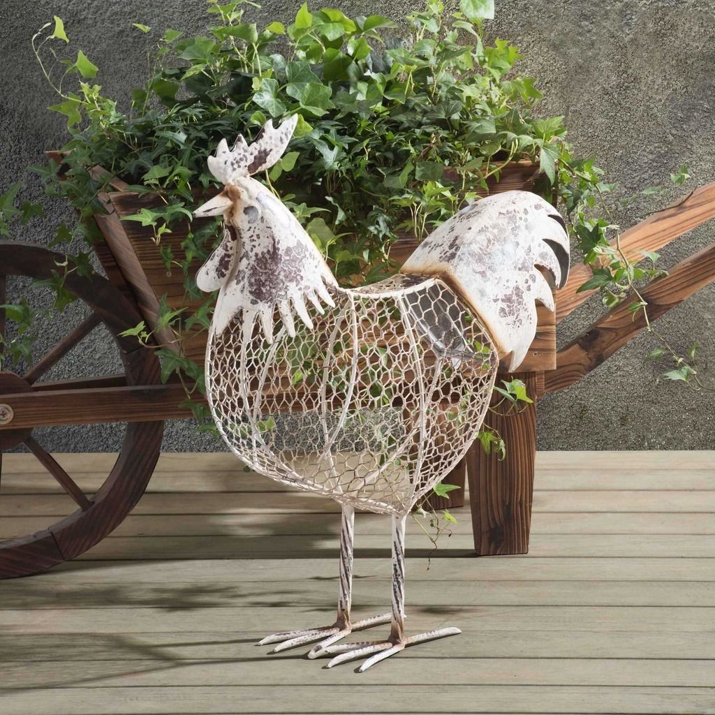 Chicken Wire Garden Sculptures