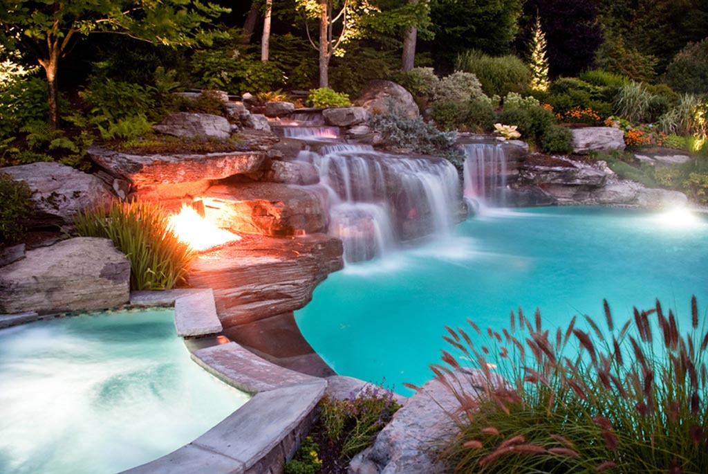 Beautiful Pools for Small Backyards