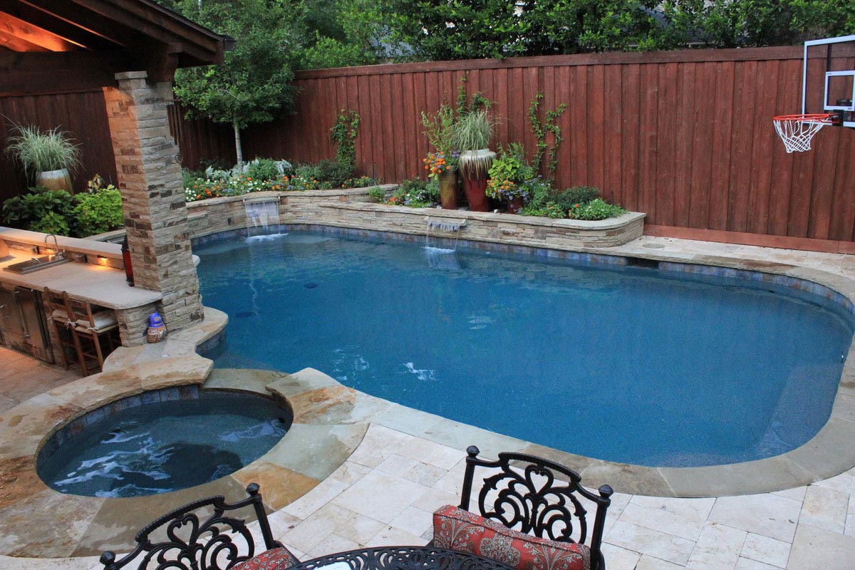 Small Pool Designs for Small Backyards