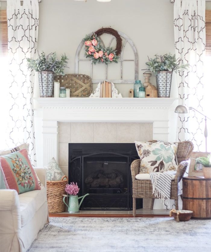 How to Decorate Your Fireplace