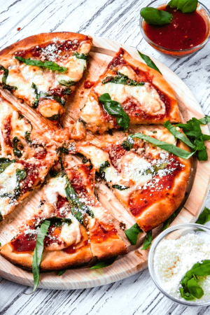 Easy Homemade Margherita Pizza Recipe