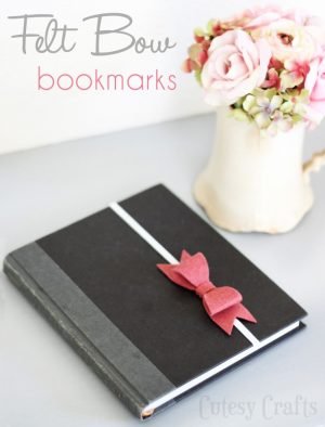Easy Felt Bow Bookmarks