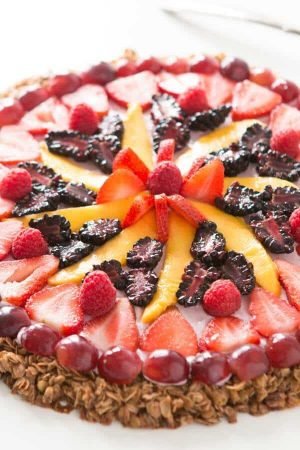 Breakfast Fruit and Yogurt Pizza Recipe