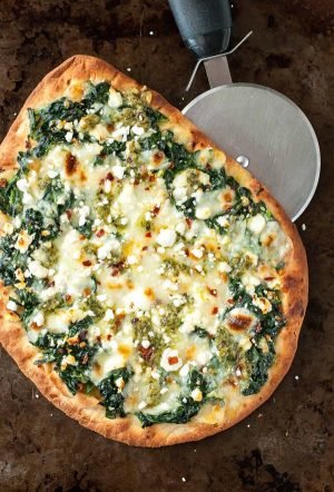 Easy Three Cheese Pesto Spinach Flatbread Pizza