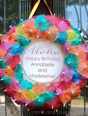 Hawaiian Birthday Party Supplies - Aloha Summer Wreath