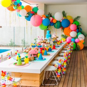 Tropical Hawaiian Birthday Party Decoration Ideas