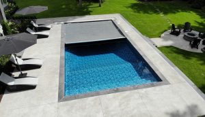 Automatic Covers Pool